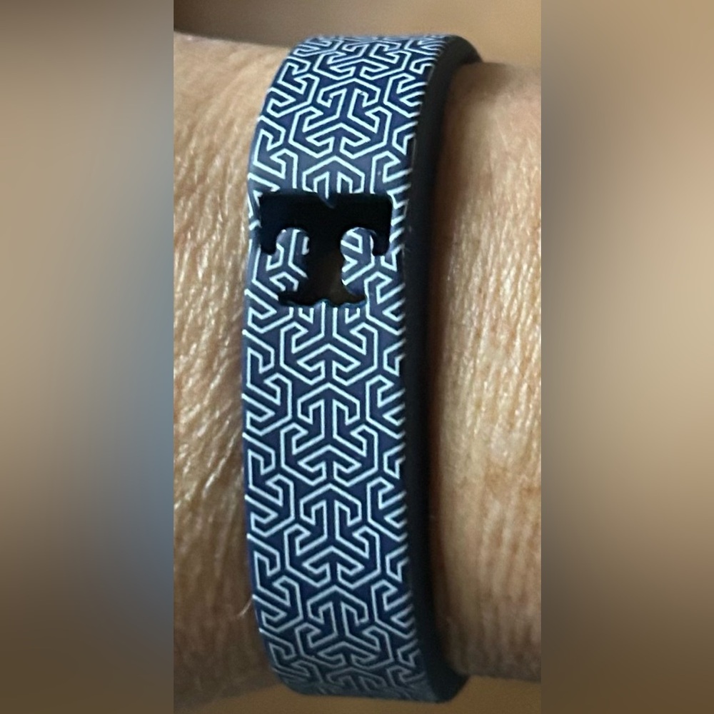 TORY BURCH Blue & White Fit Bit Band NWT & Pink Signed Tory Burch box